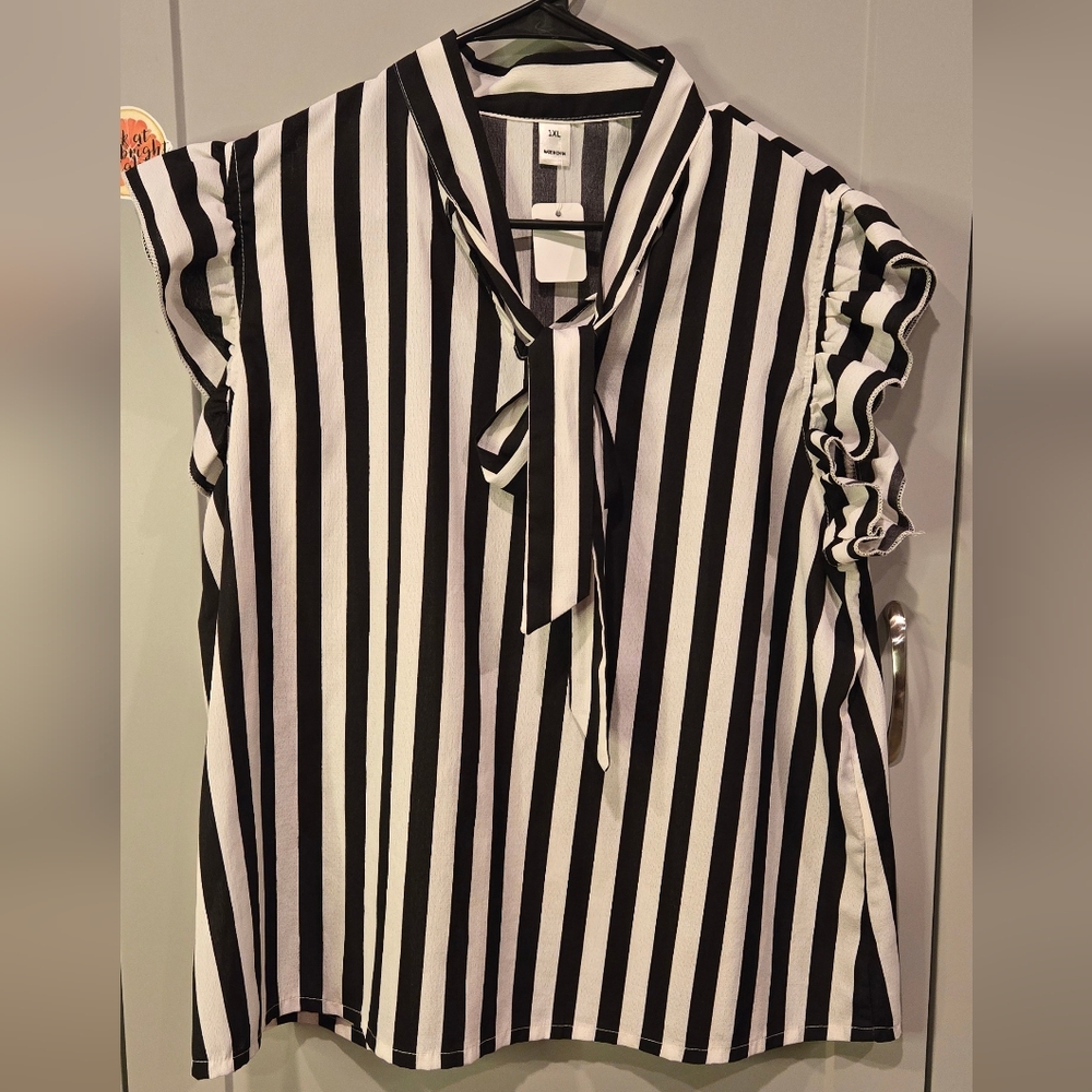 Black and White Striped Women's Top